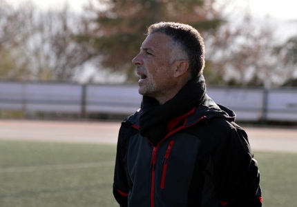 Óscar Felipe, entrenador del FC Cubillas (JAVIER PALMA)