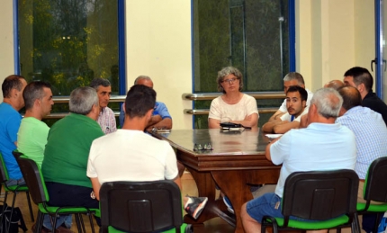 Un momento de la asamblea de socios celebrada en el Polideportivo Municipal (J. PALMA)