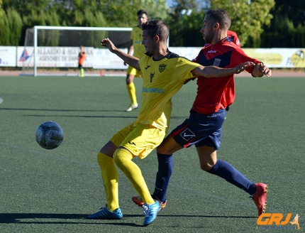 El FC Cubillas vuelve a jugar en el municipal de Albolote (J. PALMA)