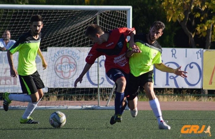 El Albolote CF sufrió demasiado para ganar a la UD Alfacar el pasado domingo (GRJ)