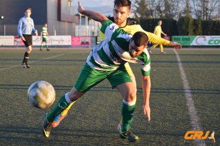 Una jugada del encuentro disputado entre FC Cubillas y Céltic (GRJ)