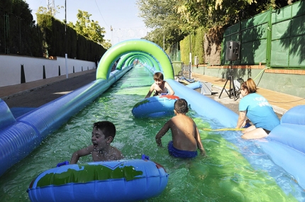 Los más peques se lo han pasado genial en el tobogán. 