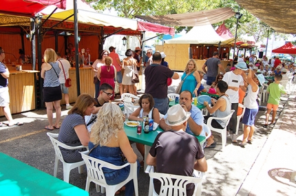 Ambiente que se respiraba el sábado a mediodía en la feria de la tapa.