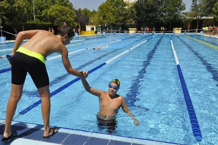 Este verano la piscina municipal ha vuelto a ser escenario de una prueba del circuito provincial de natación. 