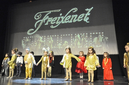 Gala de Navidad del alumnado del colegio Lucilo Carvajal `La Casita`.