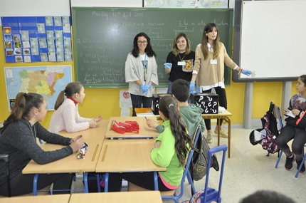 Inicio de una de las sesiones del taller en el colegio Abadía.