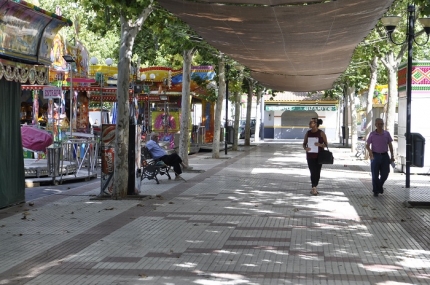 La concejala de fiestas, Rosa María Madrid, ultima los preparativos para el comienzo de las fiestas populares