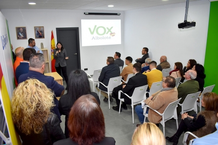 Un momento del acto de inauguración de la nueva sede de Vox 