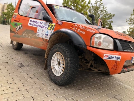 El coche del equipo MC Rally Off Road en categoría T5 Open tras competir en Guadalajara. 