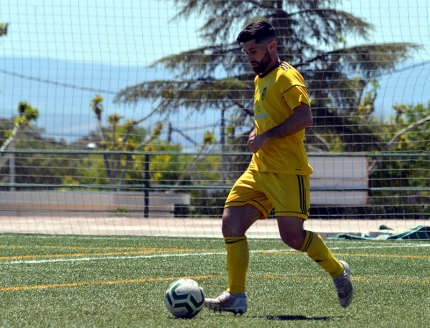 El FC Cubillas empató en la penúltima salida de la temporada (J. PALMA)