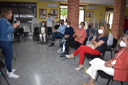 Visita de Susana Díaz a la sede local del PSOE de Albolote 