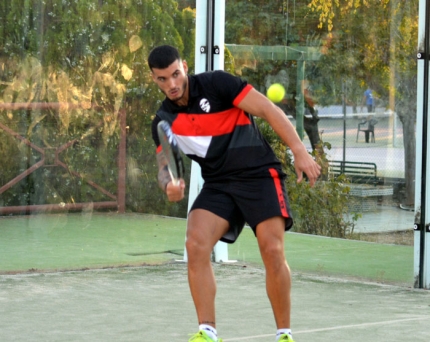 Un momento de la final absoluta del torneo de pádel (J. PALMA)