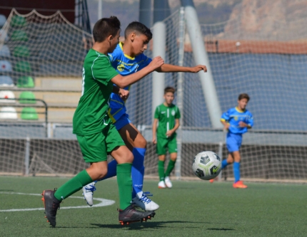 El equipo infantil del Albolote Soccer ganó a domicilio al Atarfe Industrial (J. PALMA)