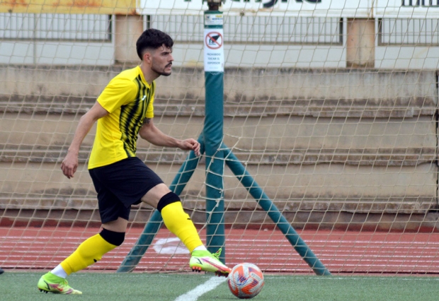 El FC Cubillas perdió en su salida al campo del Villacarrillo CF (J. PALMA)