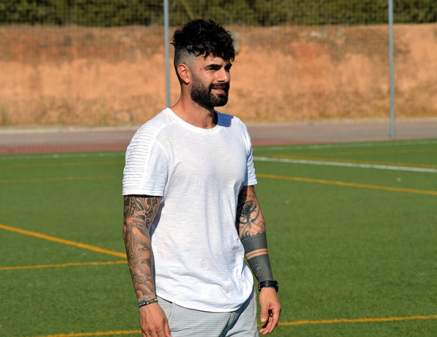 Jorge Moreno, entrenador del FC Cubillas, durante un encuentro (J. PALMA)