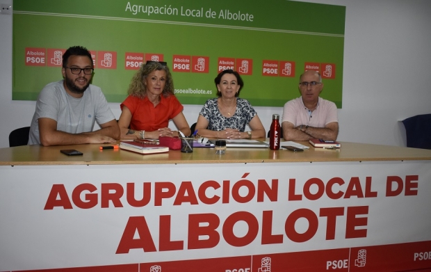 Concejales del PSOE en rueda de prensa en la sede local 