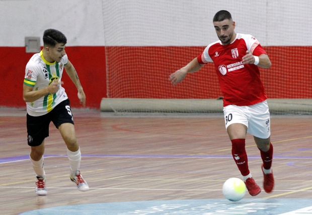 El Albolote Herogra se adjudicó la victoria en Torre del Mar (J. PALMA)